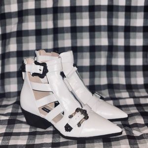 Nine West White Pointed toe Boots